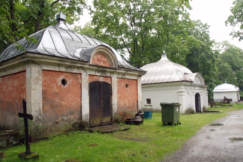 File:Pärnumaa_Pärnu_Alevi kalmistu kabelid.jpg